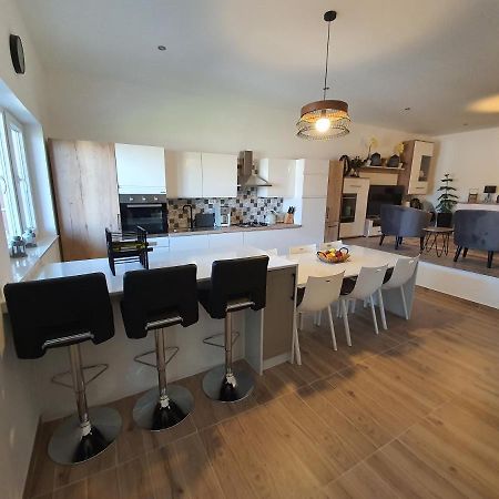La Dolce Vita Apartment Posedarje Bagian luar foto