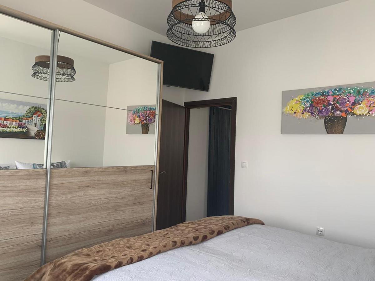 La Dolce Vita Apartment Posedarje Bagian luar foto