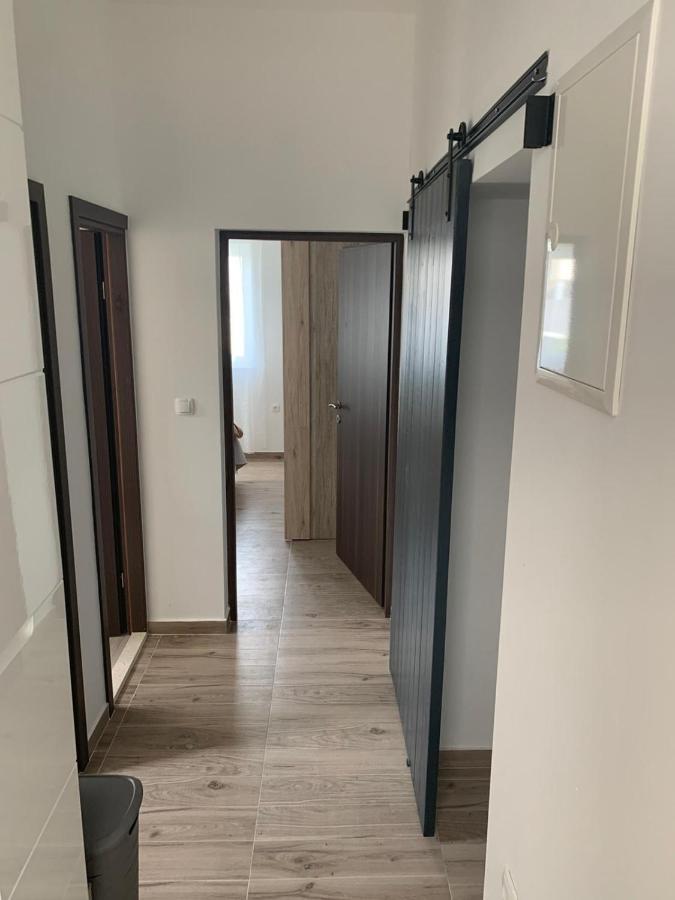 La Dolce Vita Apartment Posedarje Bagian luar foto